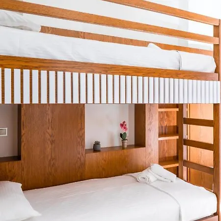 Central & Stylish In Apartment Thessaloniki